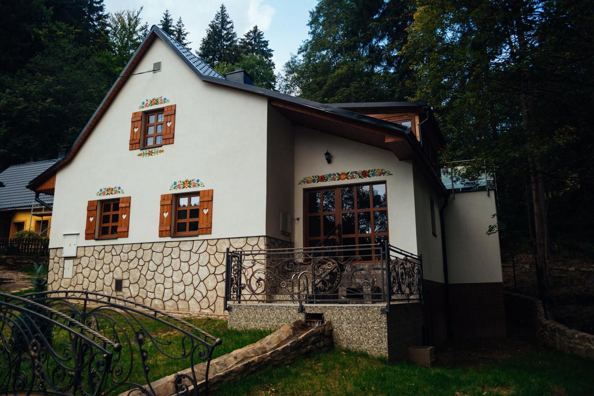 Chata Pohadka- "Lesni Udoli" Perštejn Exterior foto